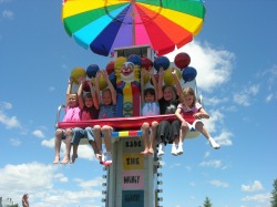 252a104e069c8ce3c8a9593bdfb96be5 Our Famous Bouncy Clown Ride