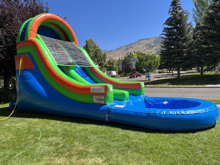 16' Tall Summer Splash Water Slide with Big Pool 16' Tall Summer Splash Water Slide with Big Pool