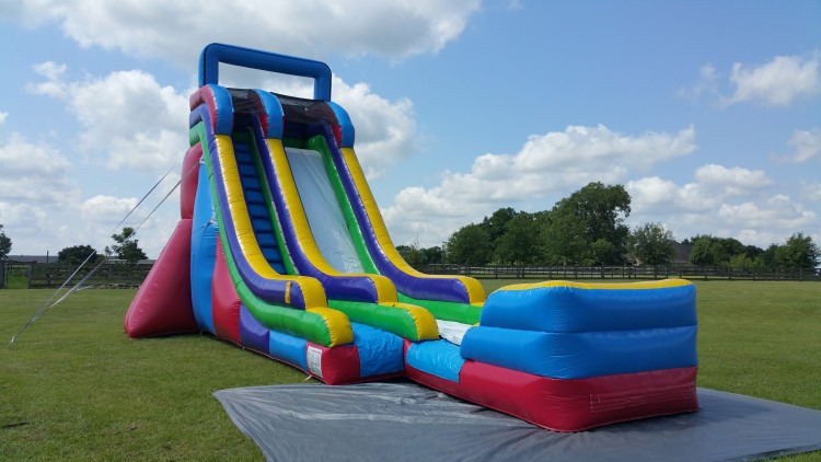 22' Tall Big Scream Waterslide with Long Run Out